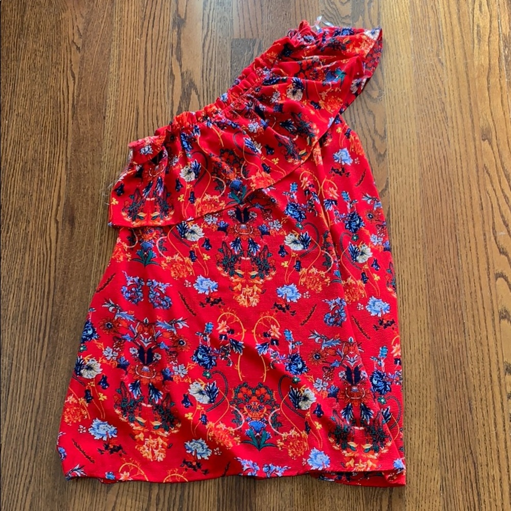 One shoulder dress